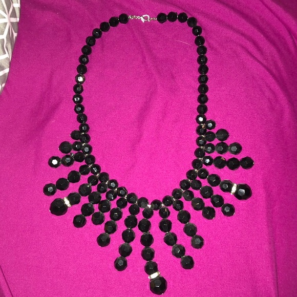 Jewelry - 🖤 Black Statement Necklace